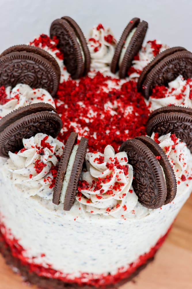 Red Velvet Oreo Cake